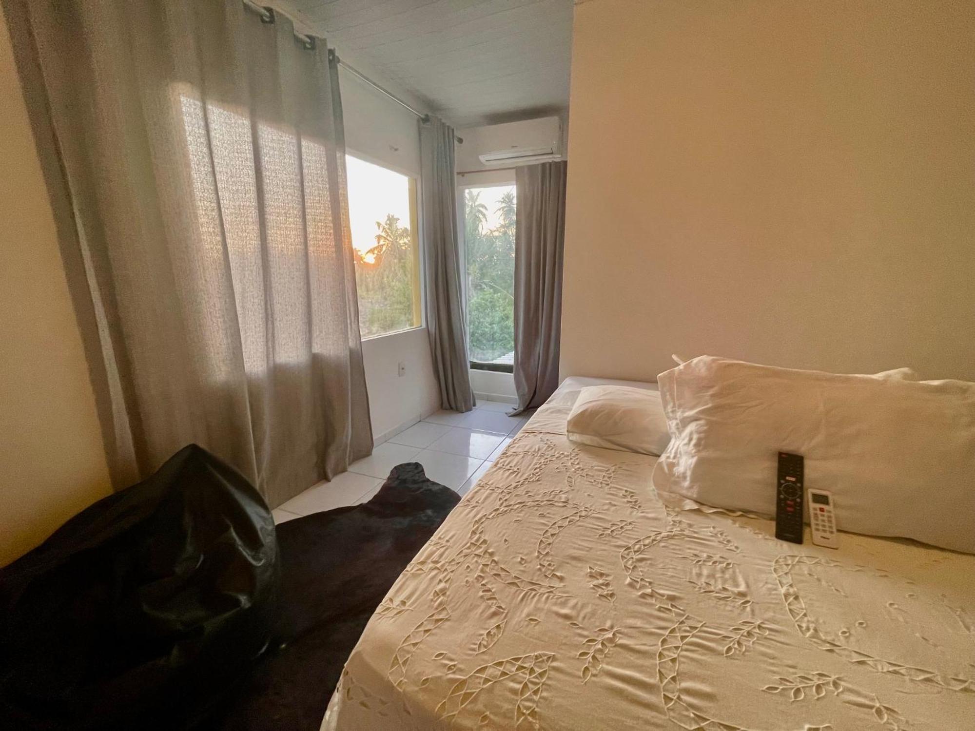 La Hotel *